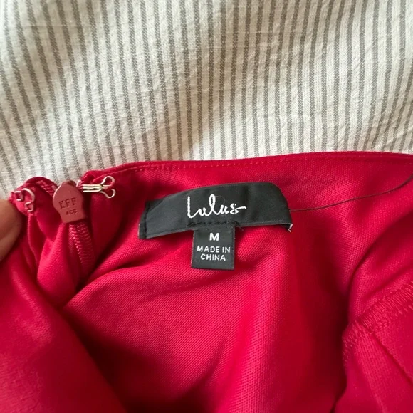 NWT Lulus asymmetric red formal dress - M - Picture 4 of 4